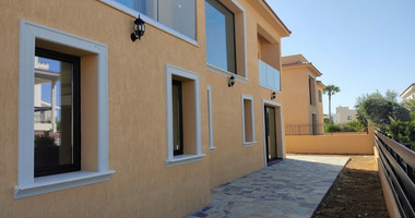 Four bedroom luxury villas with roof garden in a privileged area  in Chloraka