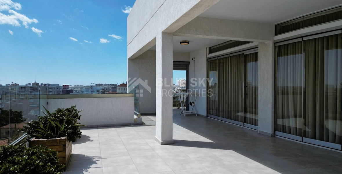 Six bedroom penthouse for sale in Agia Zoni, Limassol