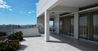 Six bedroom penthouse for sale in Agia Zoni, Limassol