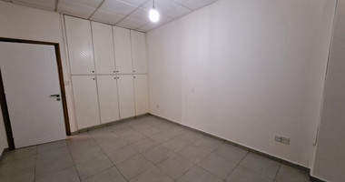 Three bedroom upper house for rent in Agia Fylaxi, Lemesos