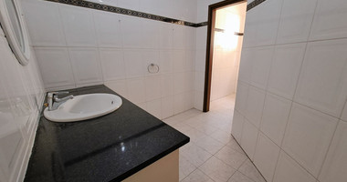 Three bedroom upper house for rent in Agia Fylaxi, Lemesos