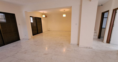 Three bedroom upper house for rent in Agia Fylaxi, Lemesos