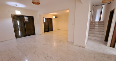 Three bedroom upper house for rent in Agia Fylaxi, Lemesos