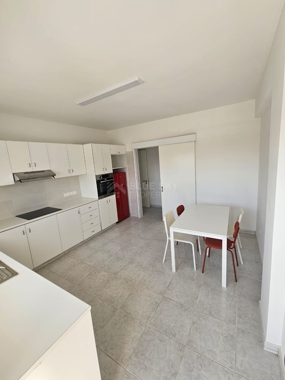 Three bedroom renovated apartment for rent in Kato Polemidia