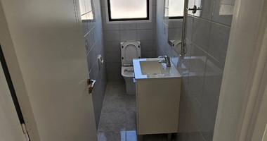 Three bedroom renovated apartment for rent in Kato Polemidia