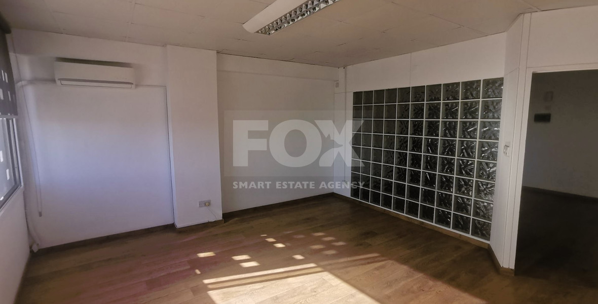 Office for rent in Agia Zoni, Limassol