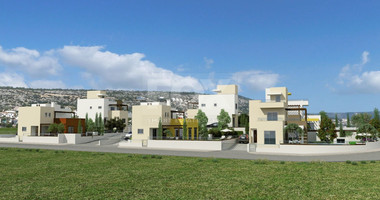 THREE BEDROOM DETACHED VILLA IN PEYIA