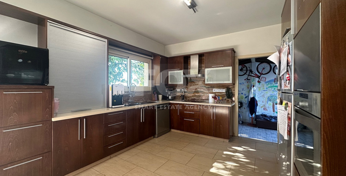 Detached 4 bedroom House in a lovely quiet area of Zakaki