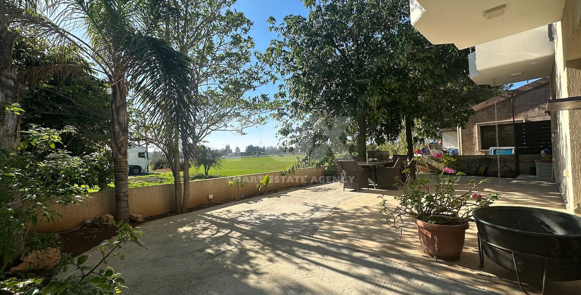 Detached 4 bedroom House in a lovely quiet area of Zakaki