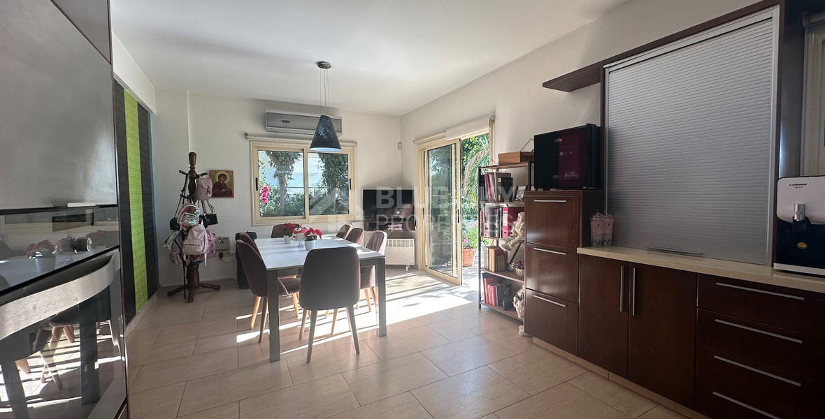 Detached 4 bedroom House in a lovely quiet area of Zakaki