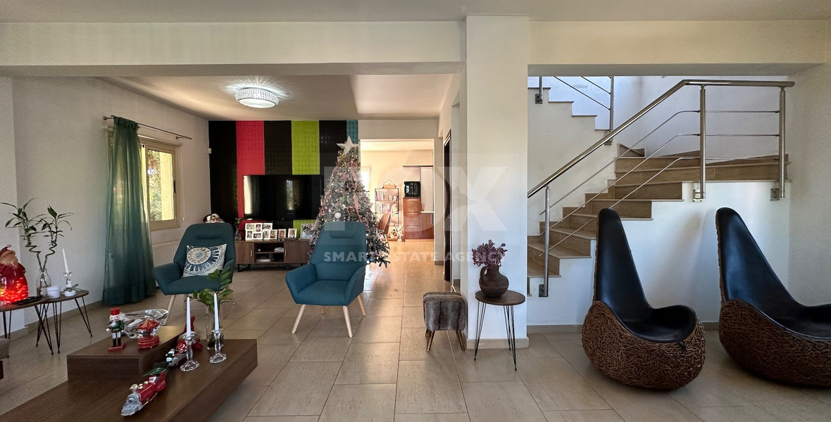 Detached 4 bedroom House in a lovely quiet area of Zakaki
