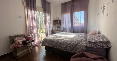 Detached 4 bedroom House in a lovely quiet area of Zakaki