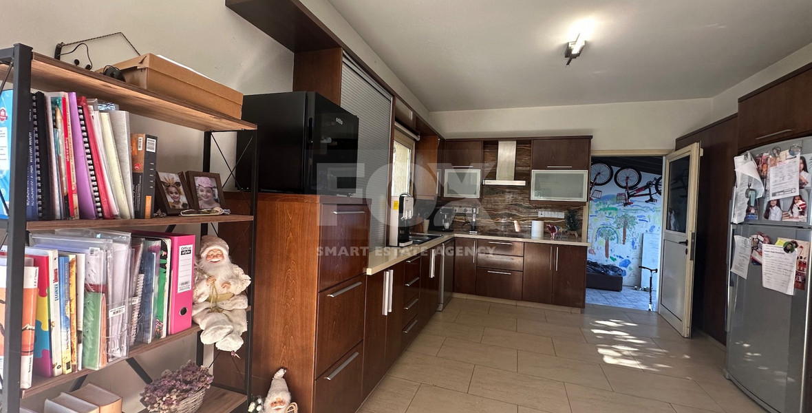 Detached 4 bedroom House in a lovely quiet area of Zakaki