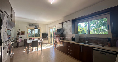 Detached 4 bedroom House in a lovely quiet area of Zakaki
