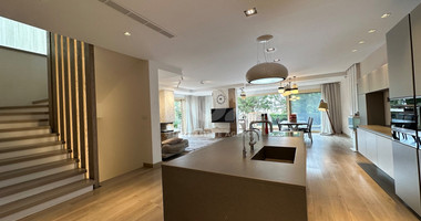 LUXURY FIVE BEDROOM VILLA FOR RENT 20 METRES FROM THE SEA IN THE AMATHOUNDA AREA OF LIMASSOL