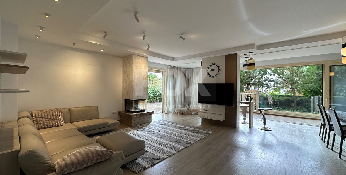 LUXURY FIVE BEDROOM VILLA FOR RENT 20 METRES FROM THE SEA IN THE AMATHOUNDA AREA OF LIMASSOL