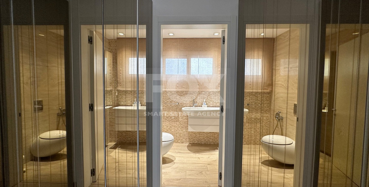 LUXURY FIVE BEDROOM VILLA FOR RENT 20 METRES FROM THE SEA IN THE AMATHOUNDA AREA OF LIMASSOL