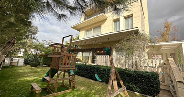 LUXURY FIVE BEDROOM VILLA FOR RENT 20 METRES FROM THE SEA IN THE AMATHOUNDA AREA OF LIMASSOL