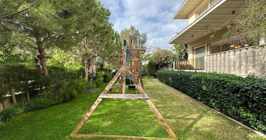 LUXURY FIVE BEDROOM VILLA FOR RENT 20 METRES FROM THE SEA IN THE AMATHOUNDA AREA OF LIMASSOL