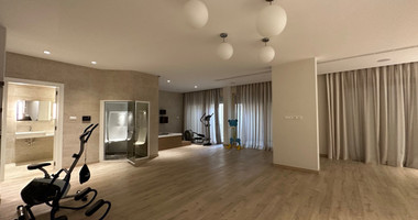 LUXURY FIVE BEDROOM VILLA FOR RENT 20 METRES FROM THE SEA IN THE AMATHOUNDA AREA OF LIMASSOL