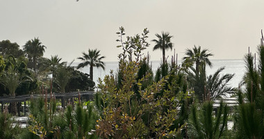 LUXURY FIVE BEDROOM VILLA FOR RENT 20 METRES FROM THE SEA IN THE AMATHOUNDA AREA OF LIMASSOL