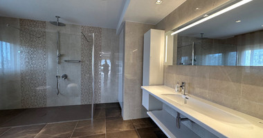 LUXURY FIVE BEDROOM VILLA FOR RENT 20 METRES FROM THE SEA IN THE AMATHOUNDA AREA OF LIMASSOL