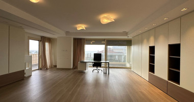 LUXURY FIVE BEDROOM VILLA FOR RENT 20 METRES FROM THE SEA IN THE AMATHOUNDA AREA OF LIMASSOL