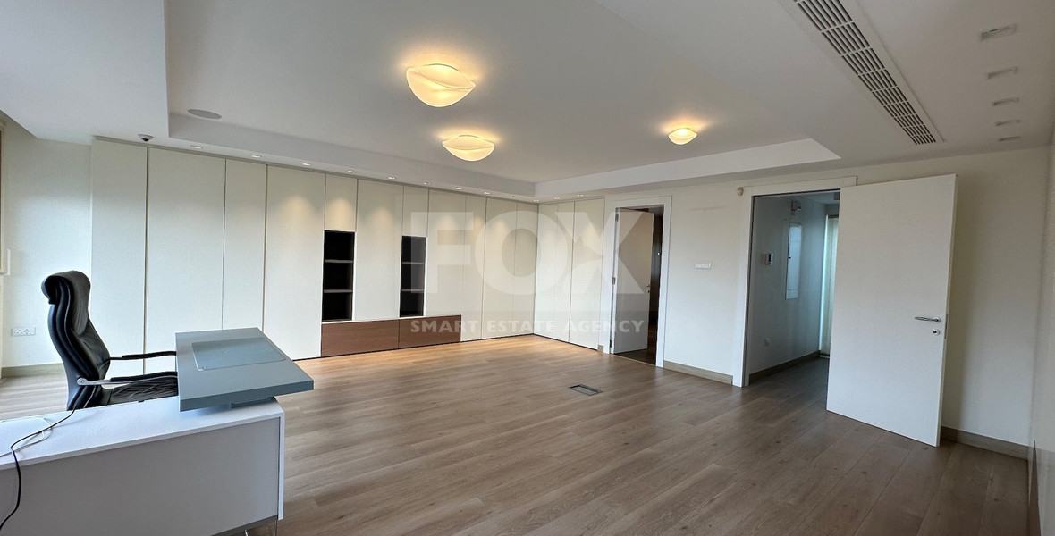 LUXURY FIVE BEDROOM VILLA FOR RENT 20 METRES FROM THE SEA IN THE AMATHOUNDA AREA OF LIMASSOL