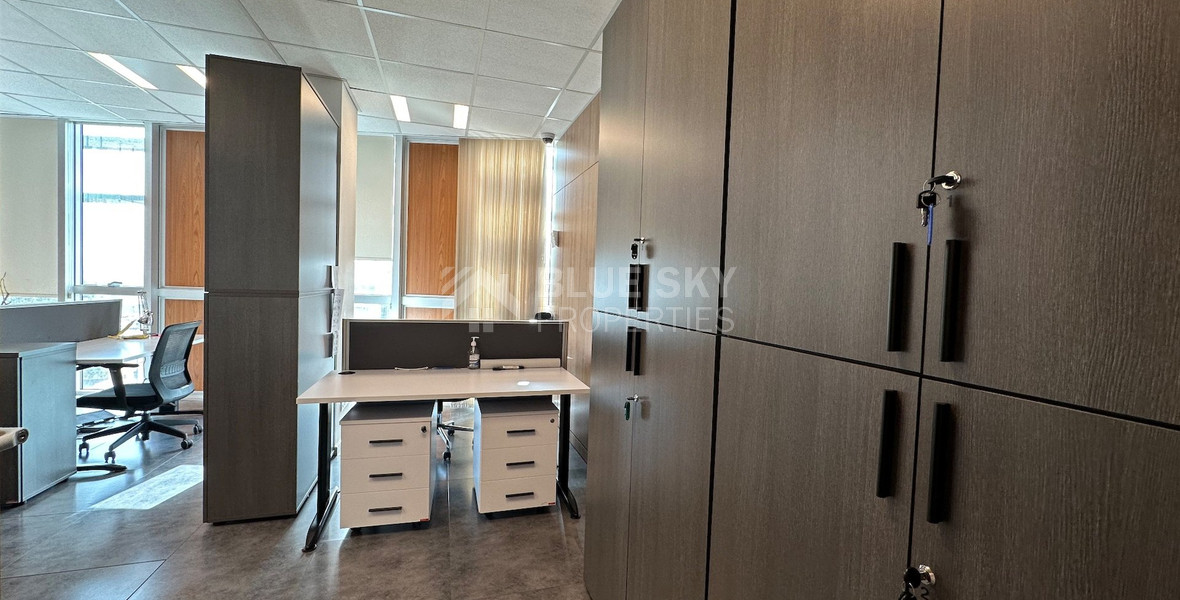 Luxury offices for sale in Mesa Geitonia