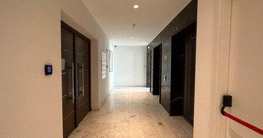 Luxury offices for sale in Mesa Geitonia