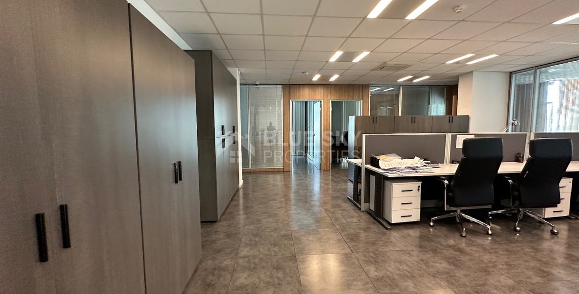 Luxury offices for sale in Mesa Geitonia