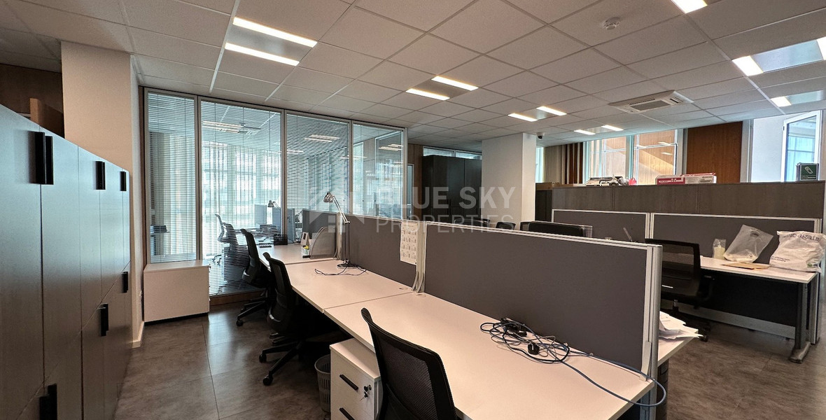 Luxury offices for sale in Mesa Geitonia