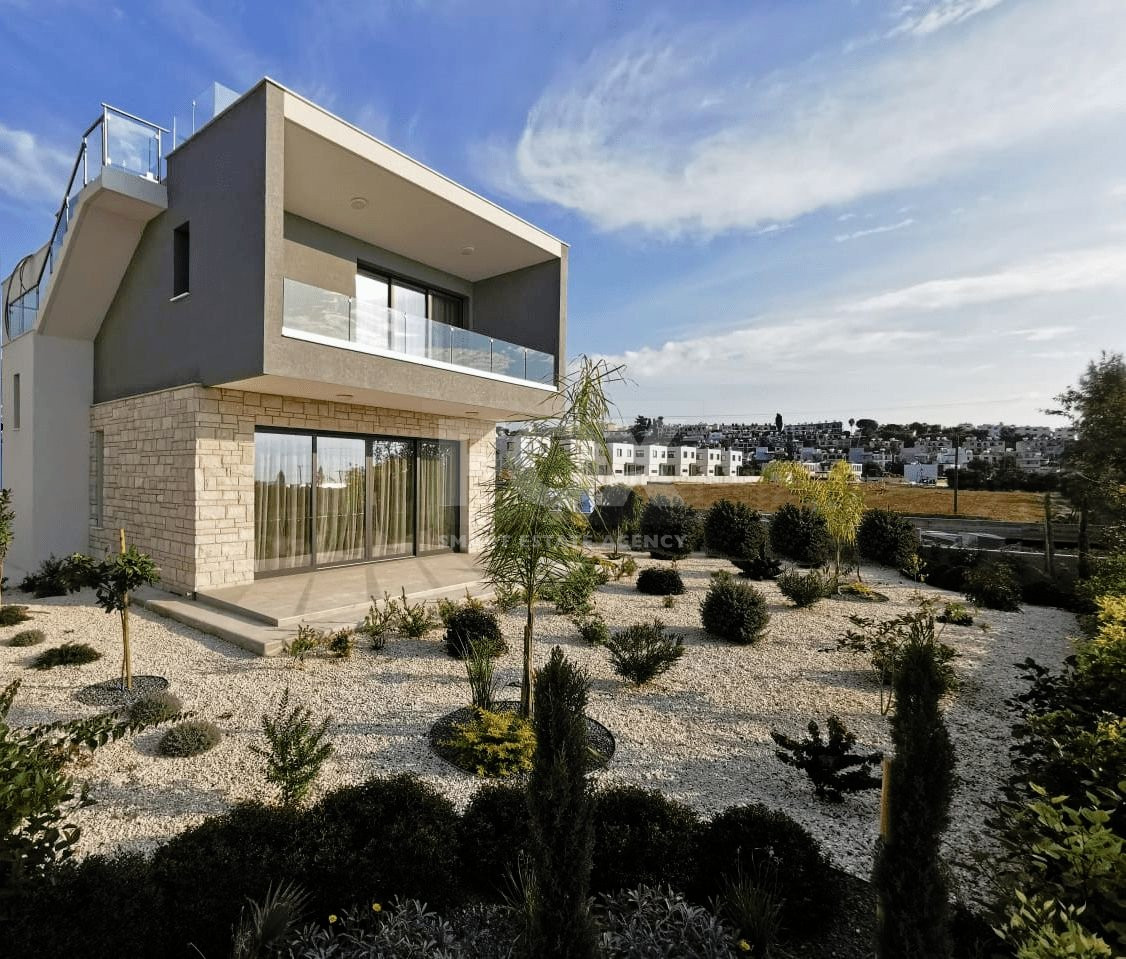 Three bedroom detached villa in Lemba area in Paphos