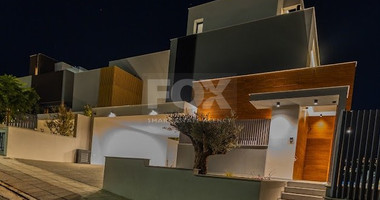 Luxury 5 bedroom villa with swimming pool in Agios Tychonas.