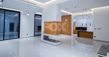 Luxury 5 bedroom villa with swimming pool in Agios Tychonas.
