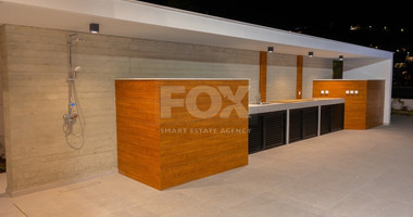 Luxury 5 bedroom villa with swimming pool in Agios Tychonas.