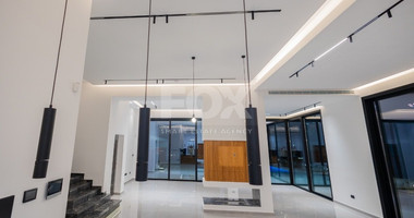 Luxury 5 bedroom villa with swimming pool in Agios Tychonas.