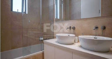 Luxury five bedroom en suite , detached villa in Sea Caves area in Peyia