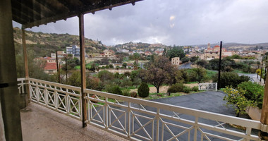 Spacious 3 bedroom Sea View Villa On A Huge Plot For Sale In Agios Tychonas