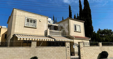 Four bedroom villa + office room in Kato Paphos