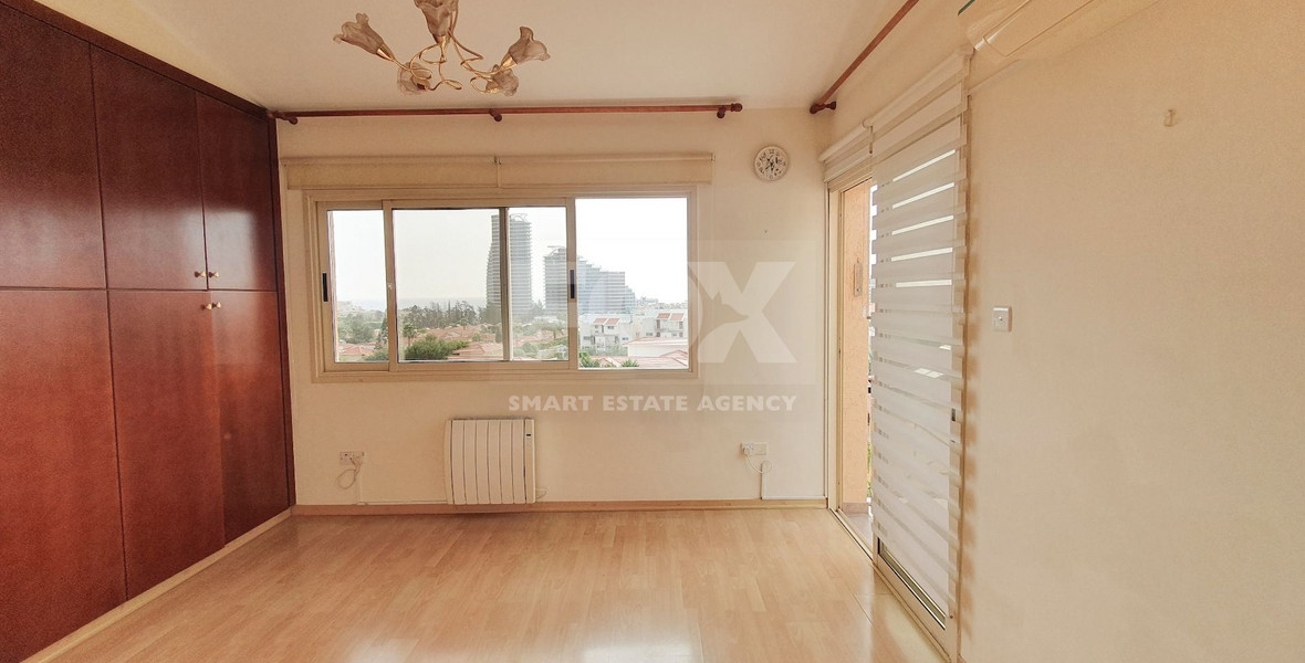Two-Storey House for sale with Panoramic Sea View