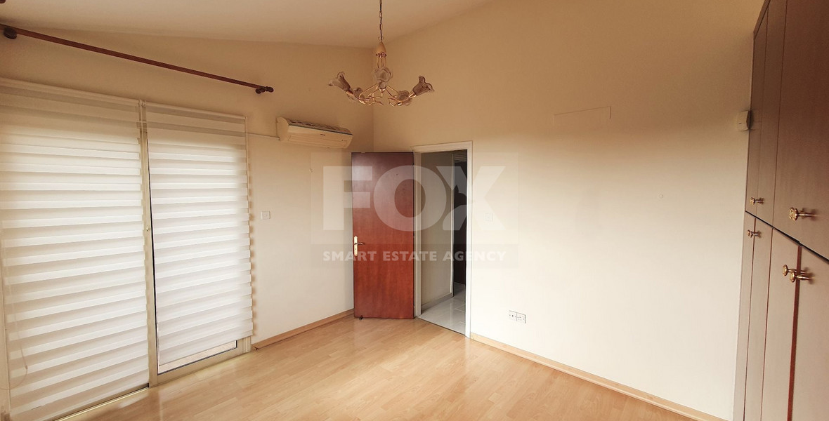 Two-Storey House for sale with Panoramic Sea View