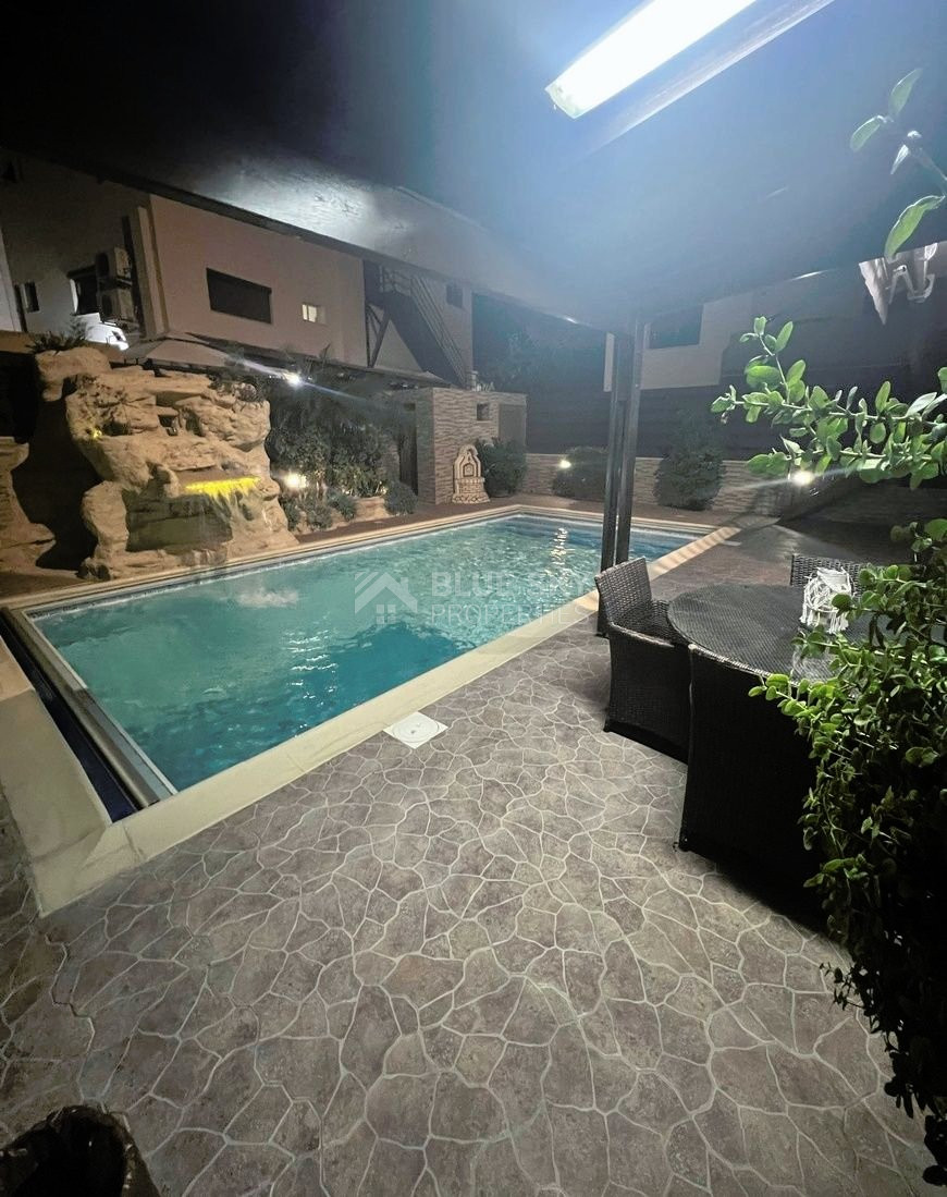 Exquisite 4-Bedroom Villa for sale: Swimming Pool & Garden