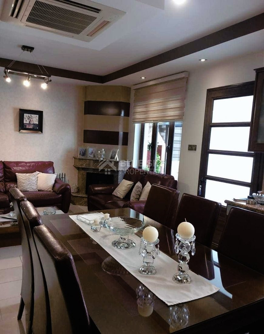Exquisite 4-Bedroom Villa for sale: Swimming Pool & Garden