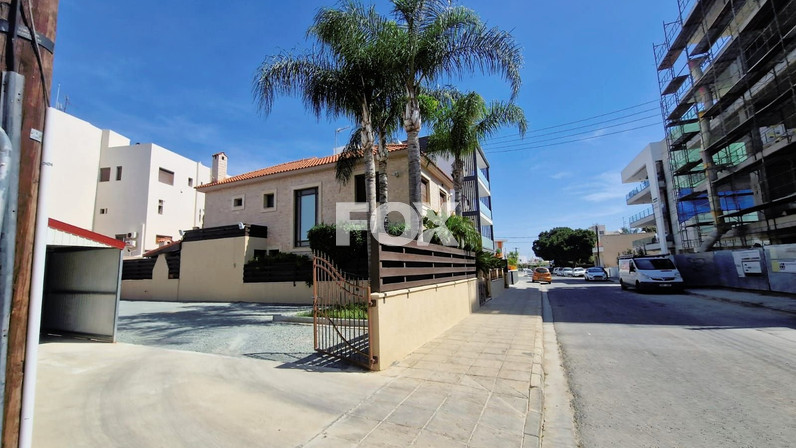Commercial properties 184 m² for sale in Kato Polemidia, Limassol, Cyprus
