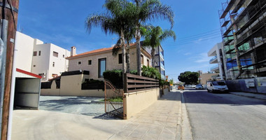 Exquisite 4-Bedroom Villa for sale: Swimming Pool & Garden