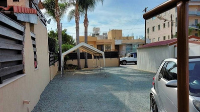 Exquisite 4-Bedroom Villa for sale: Swimming Pool & Garden