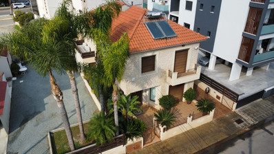 Exquisite 4-Bedroom Villa for sale: Swimming Pool & Garden
