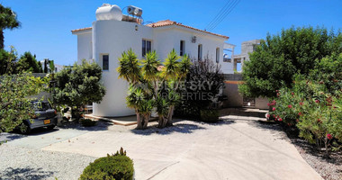 Impressive 4 Bedroom Detached Villa in Sea Caves