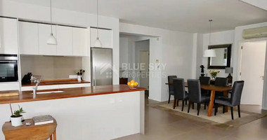 Impressive 4 Bedroom Detached Villa in Sea Caves